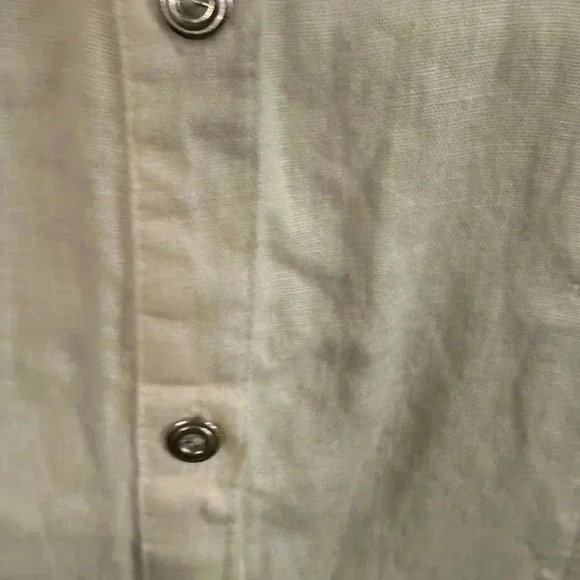 FJVA Paris 100% linen button up top w/lace back and fringe cuffs. - Picture 3 of 14